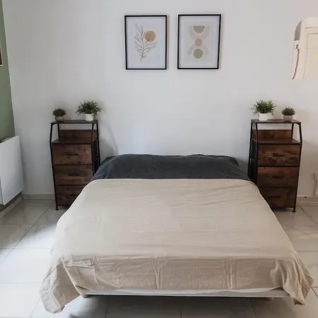 Evasion Prestige - Spa, Sauna & Patio 圣康坦